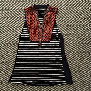 Cute THML blue and orange knit top.